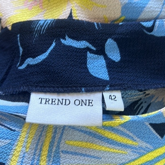 Trend One Women’s Blue/Yellow Floral Short Sleeve Sheath Dress Size EU 42 - Picture 8 of 11